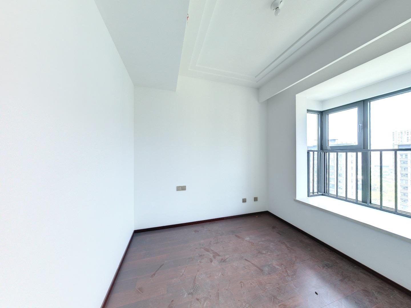 春江阅 4室2厅2卫 143m&sup2;