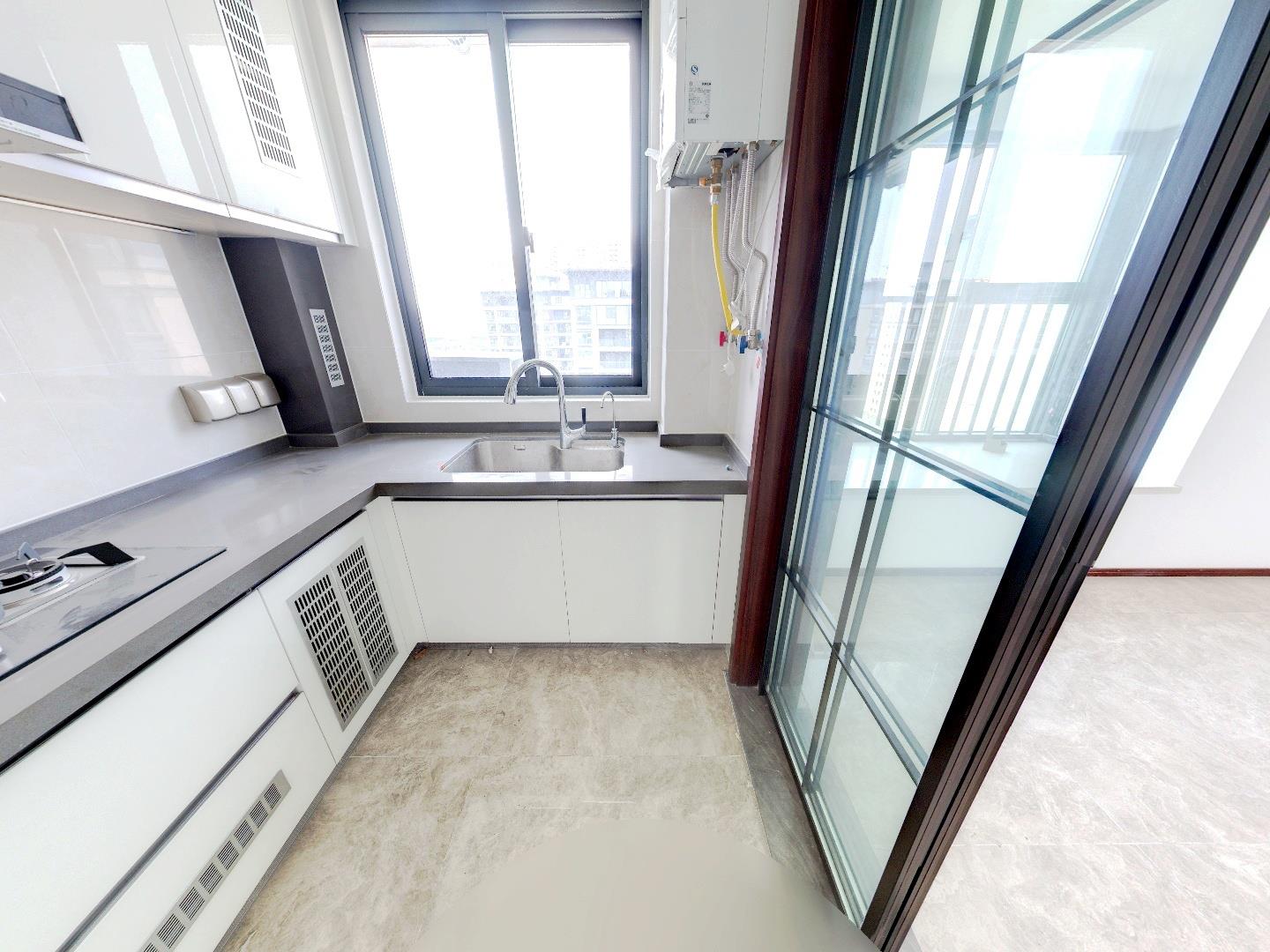 春江阅 4室2厅2卫 143m&sup2;