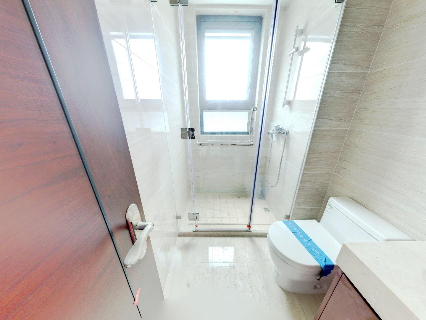 春江阅 4室2厅2卫 143m&sup2;