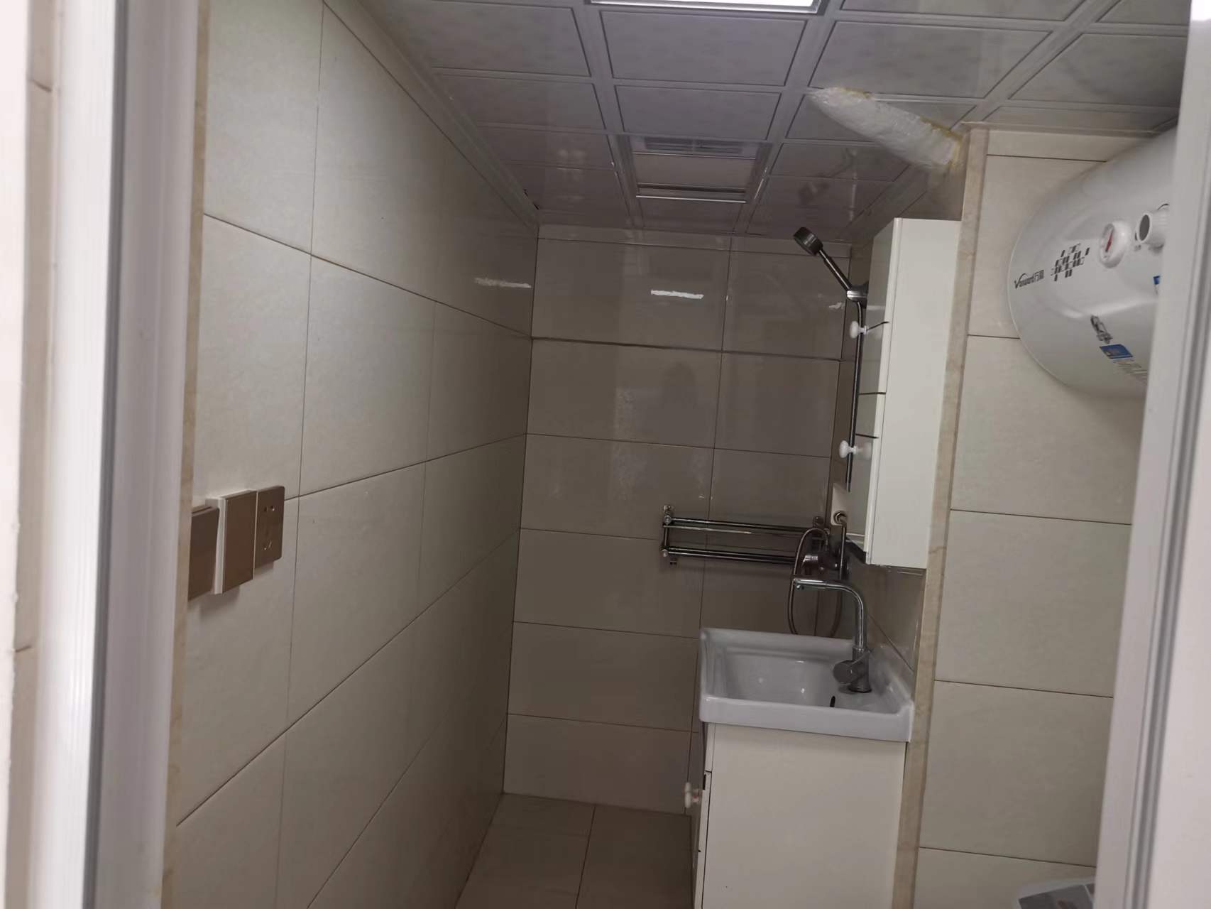 南山国际社区 1室1厅1卫 37m&sup2;