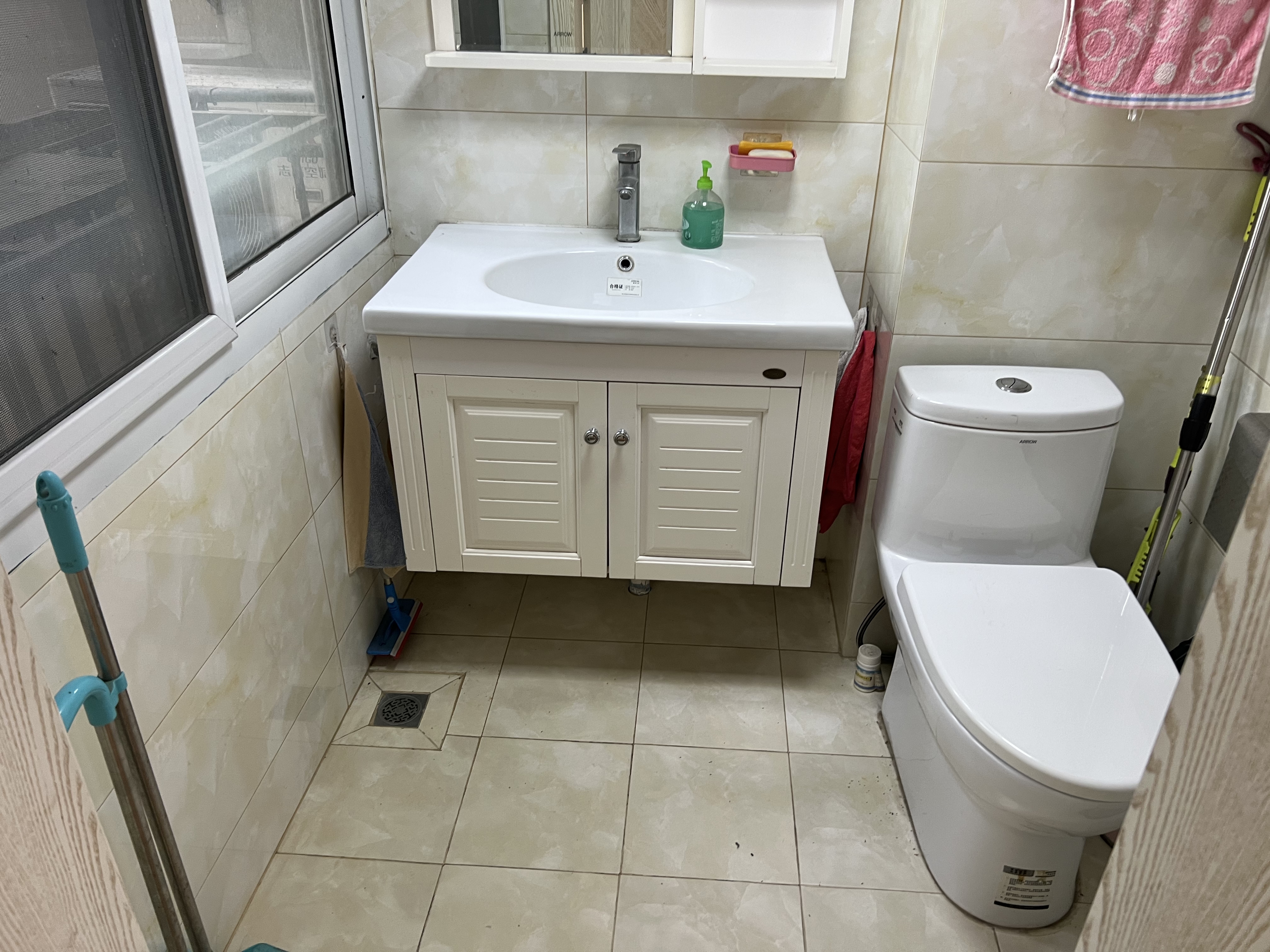 纽约时代 3室2厅221卫 60.00m&sup2;