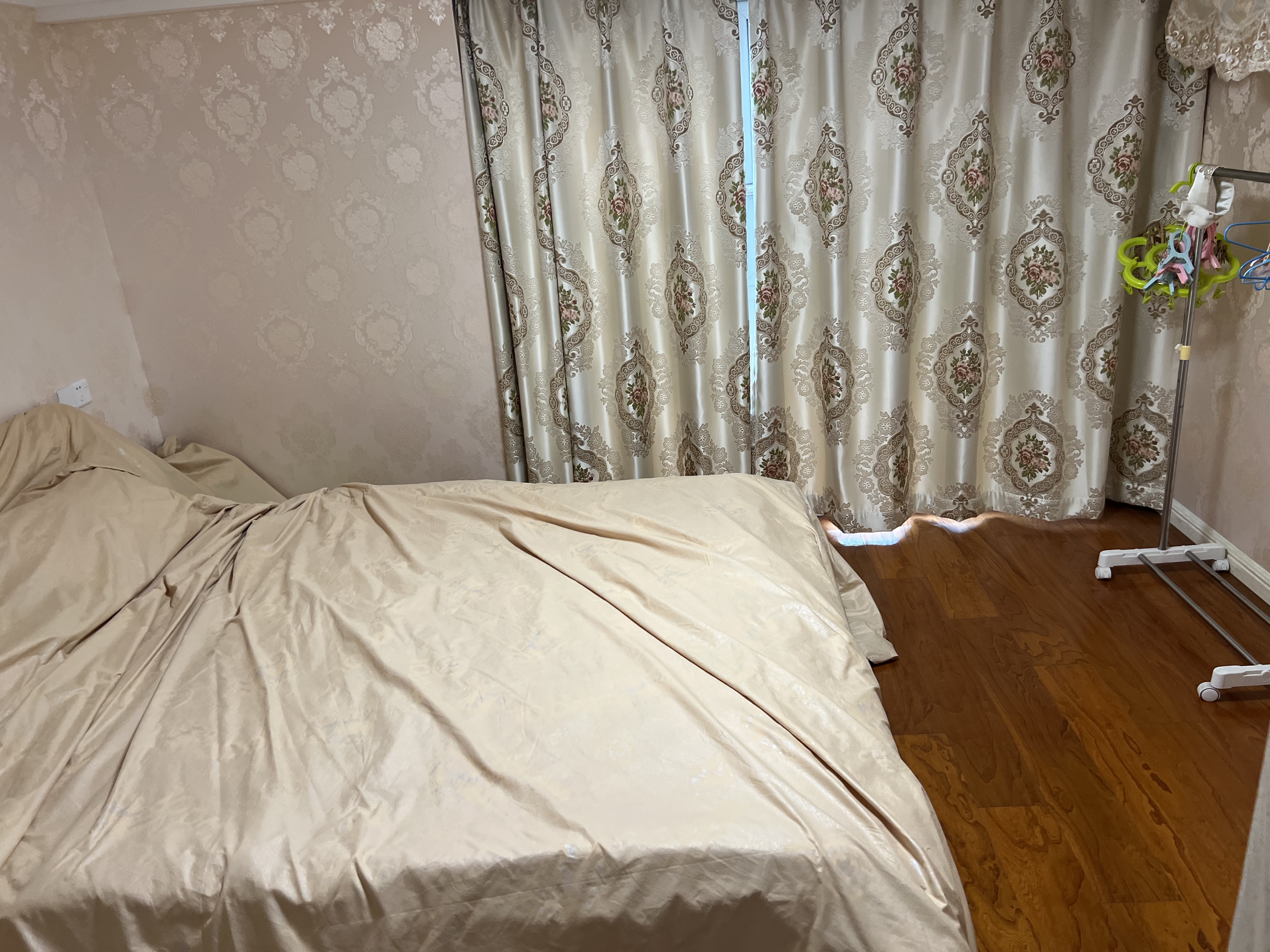 纽约时代 3室2厅221卫 60.00m&sup2;