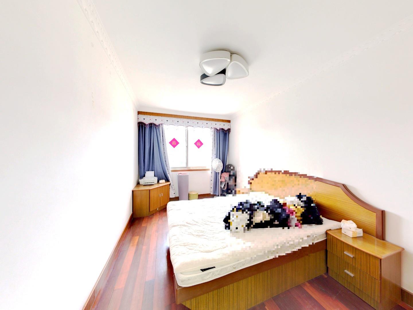 光明花苑(崇川区) 3室2厅1卫 136.00m&sup2;