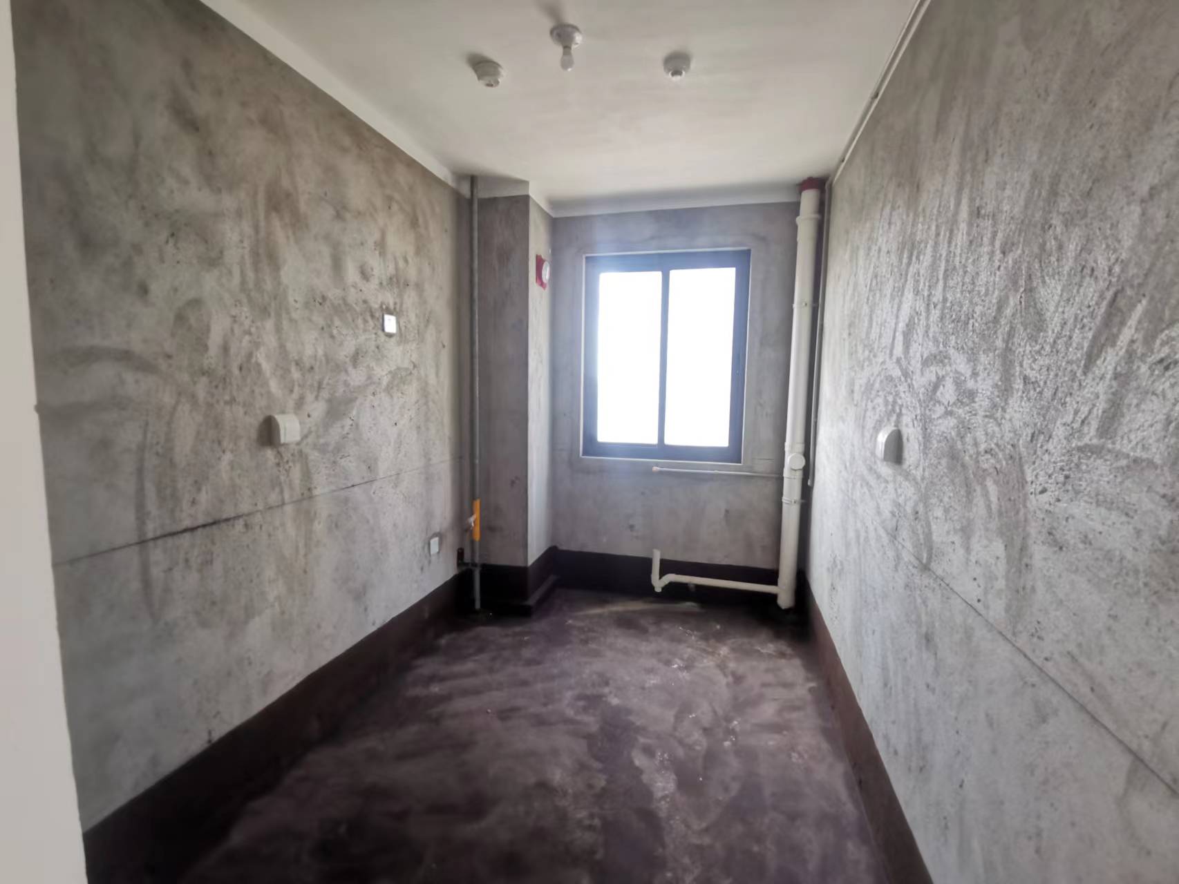 皇家花园北区 3室2厅1卫 120m&sup2;