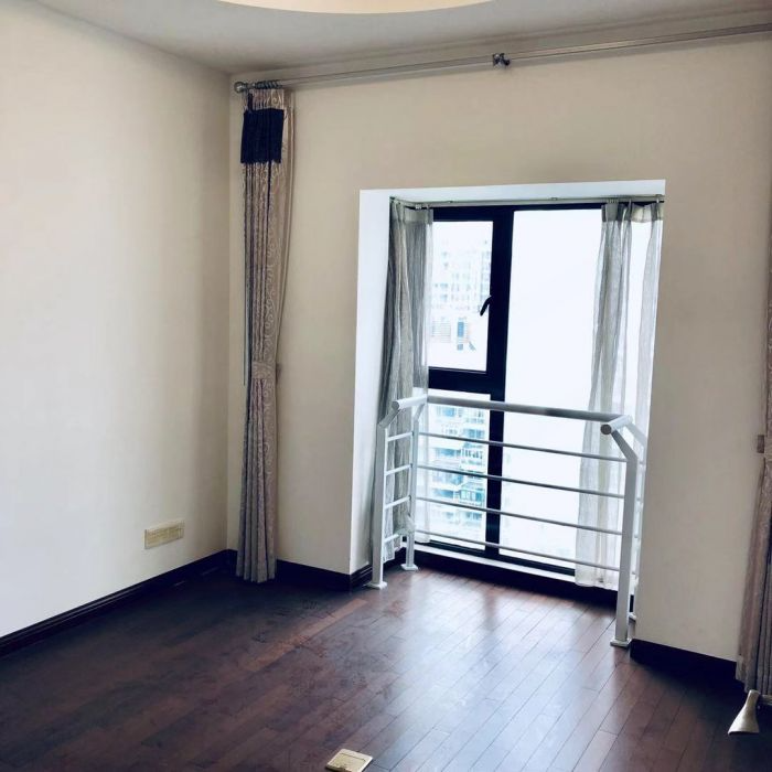 中南世纪城北区 3室2厅2卫 167m&sup2;