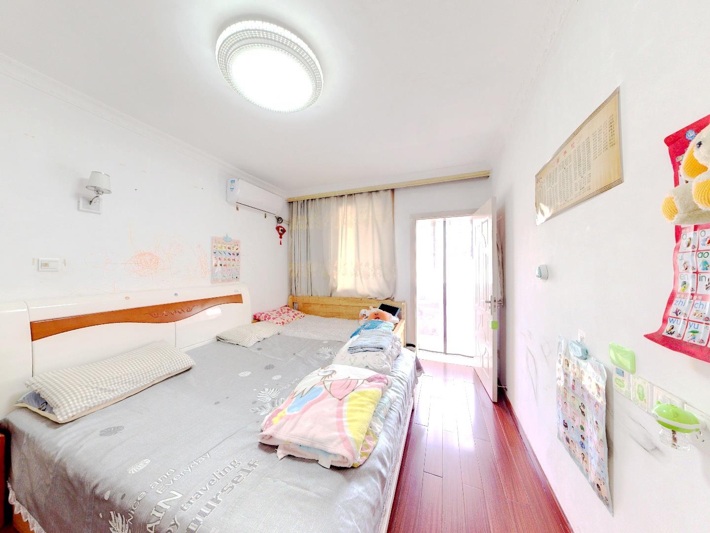 易家桥新村 3室1厅1卫 73.79m&sup2;