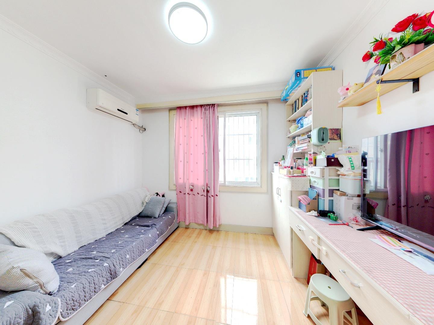 易家桥新村 3室1厅1卫 73.79m&sup2;