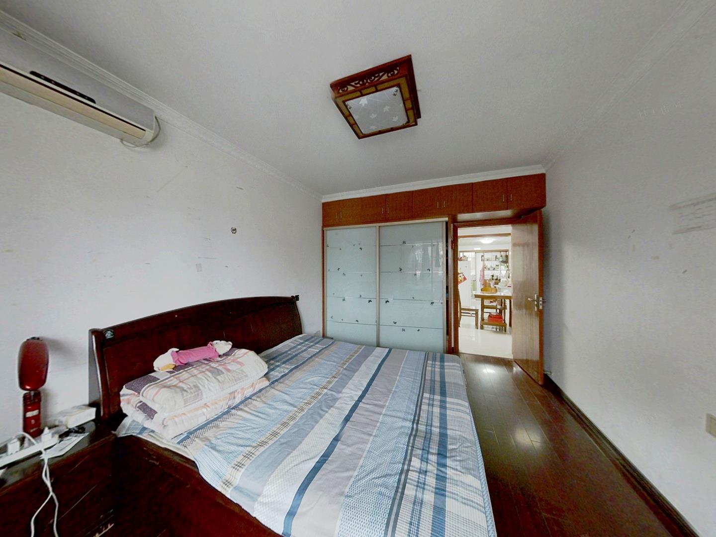 华侨花苑 2室1厅1卫 98.31m&sup2;