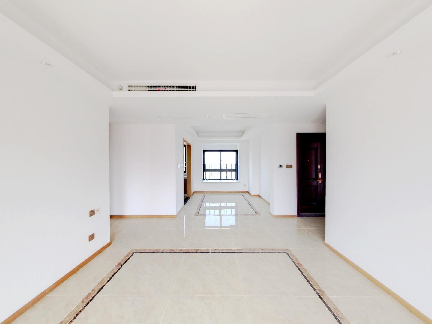 林肯公园 4室2厅2卫 122m&sup2;