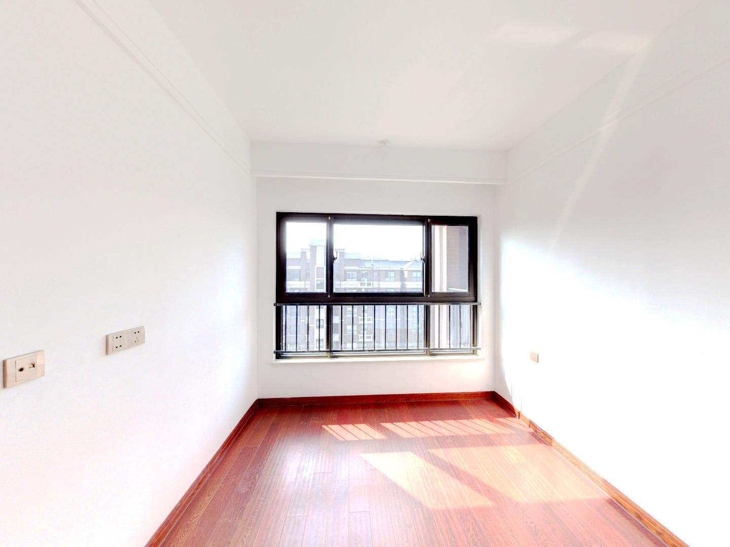 林肯公园 4室2厅2卫 122m&sup2;