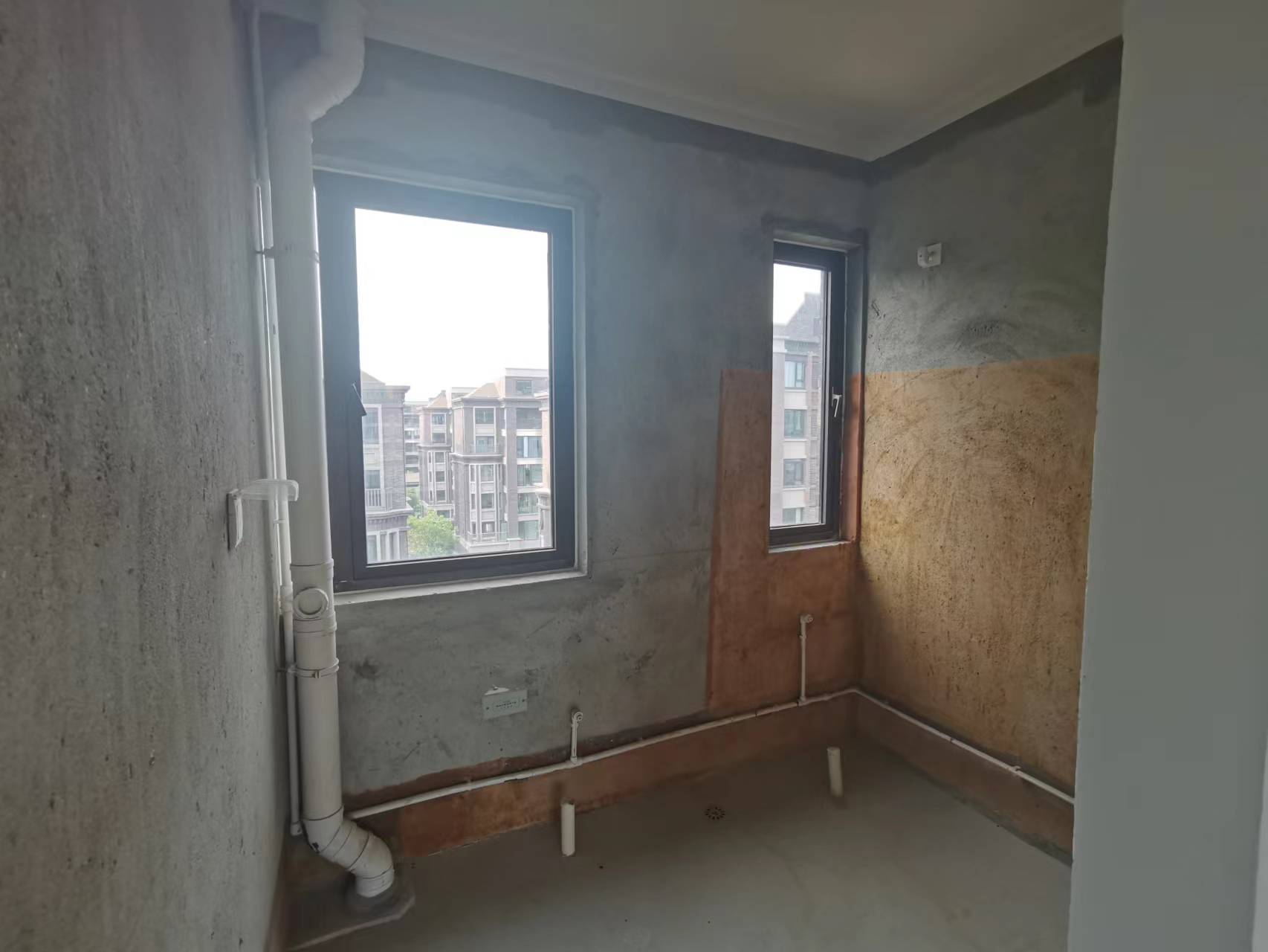 盛和九里香堤二期 4室2厅2卫 183.00m&sup2;