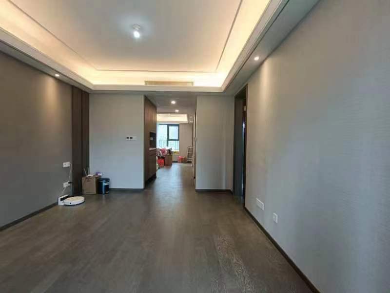 绿城&middot;晓风印月 3室2厅2卫 130m&sup2;
