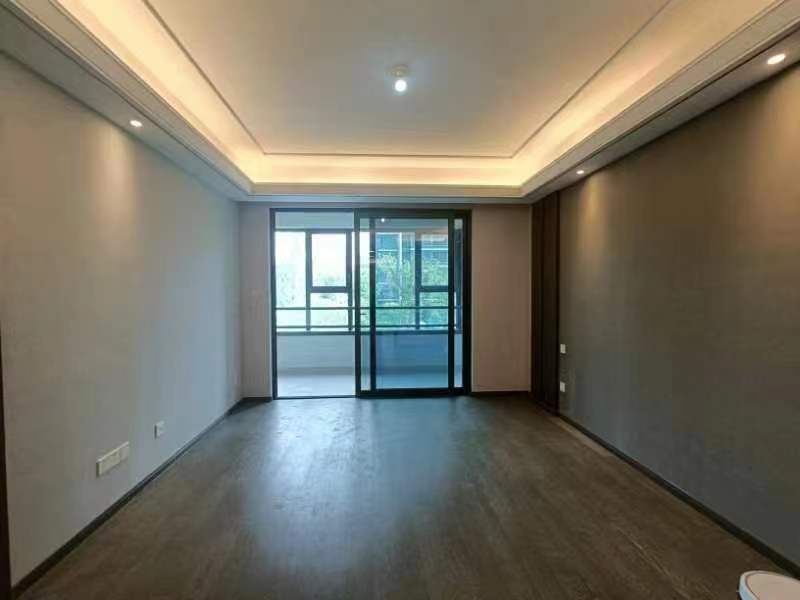 绿城&middot;晓风印月 3室2厅2卫 130m&sup2;