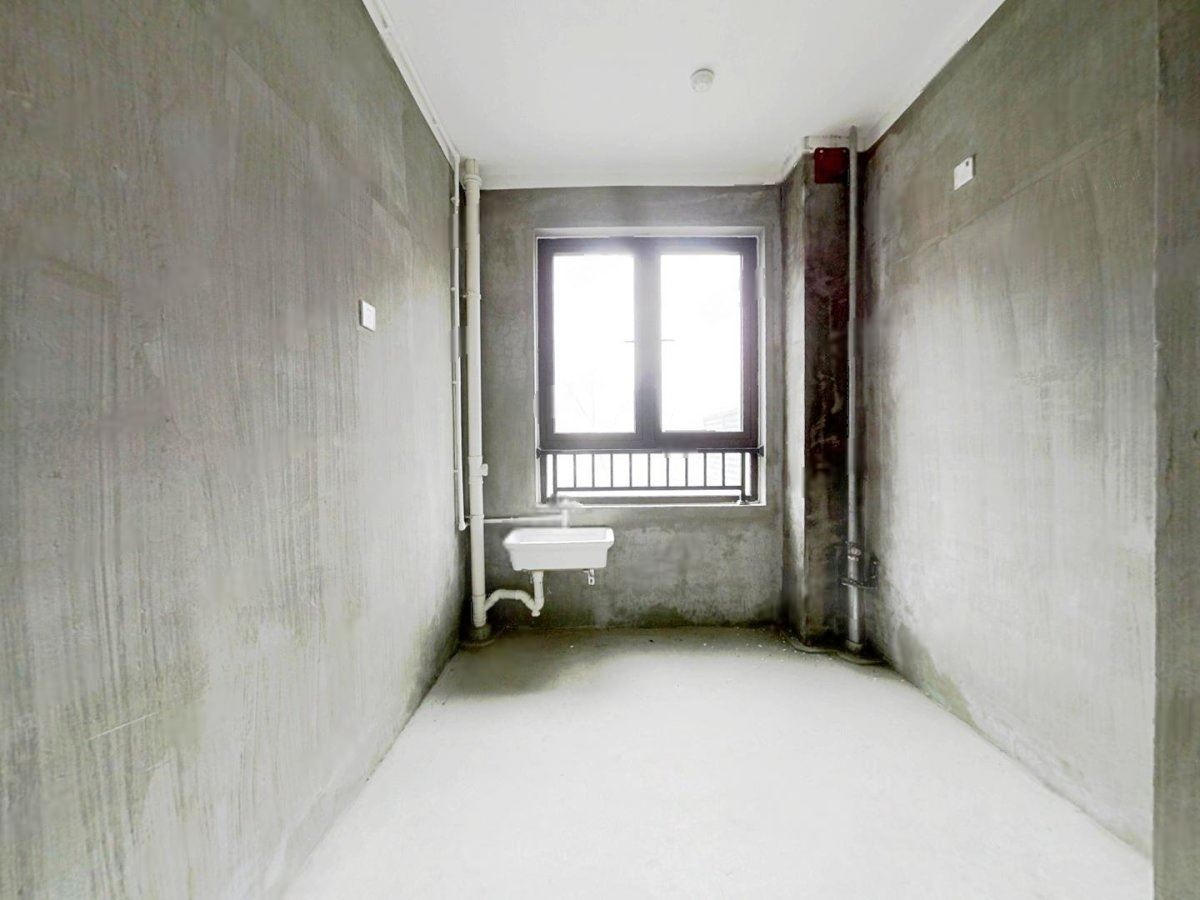 盛和九里香堤 3室2厅2卫 138.5m&sup2;