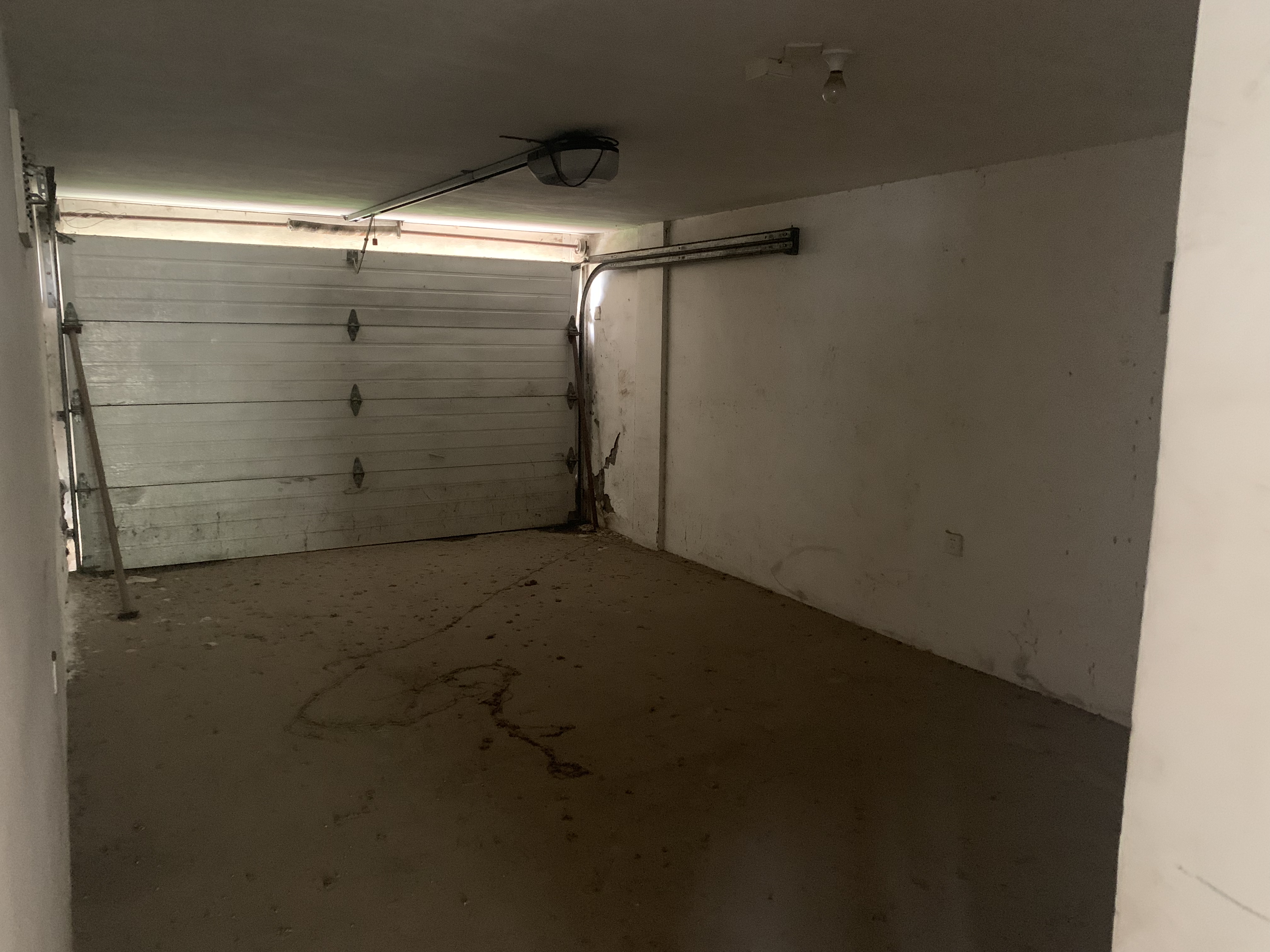 旭日山庄 4室2厅3卫 250.00m&sup2;