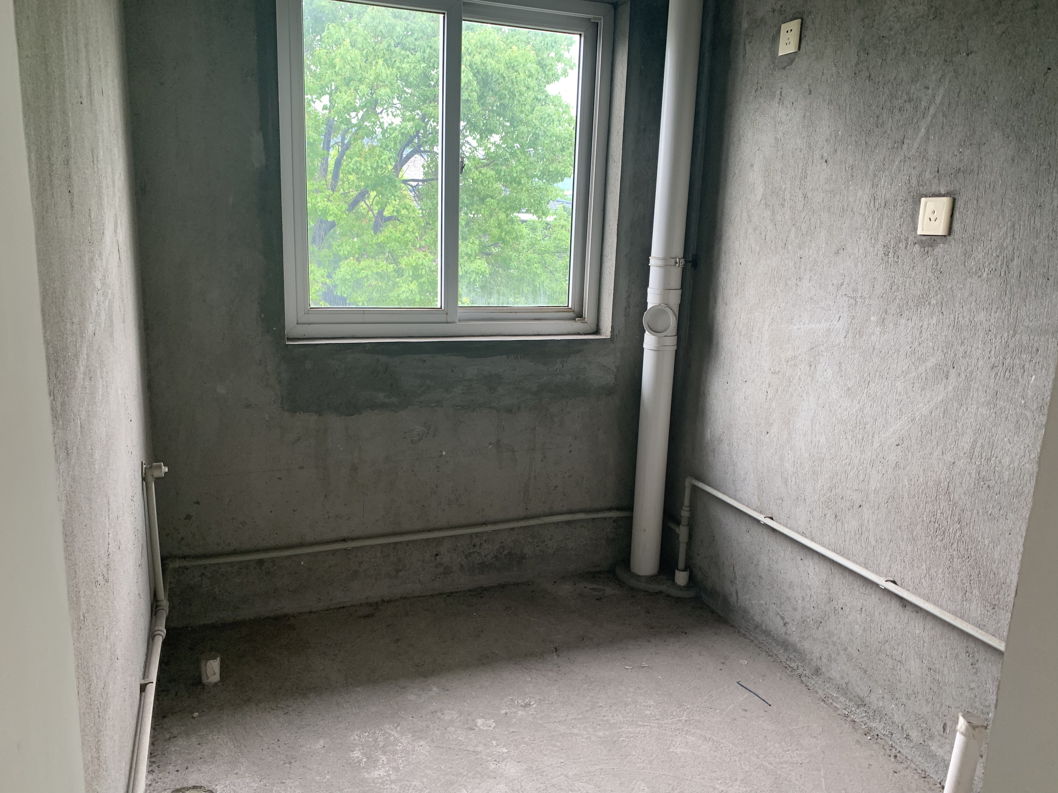 旭日山庄 4室2厅3卫 250.00m&sup2;