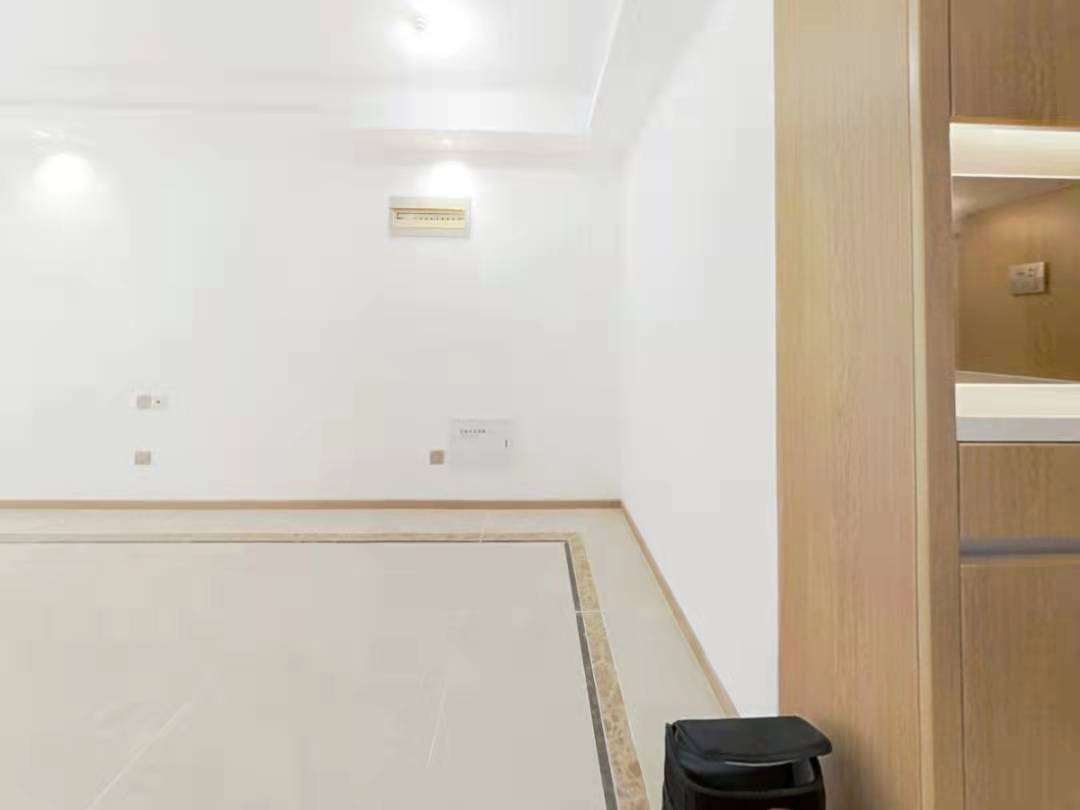 林肯公园 3室2厅1卫 95m&sup2;