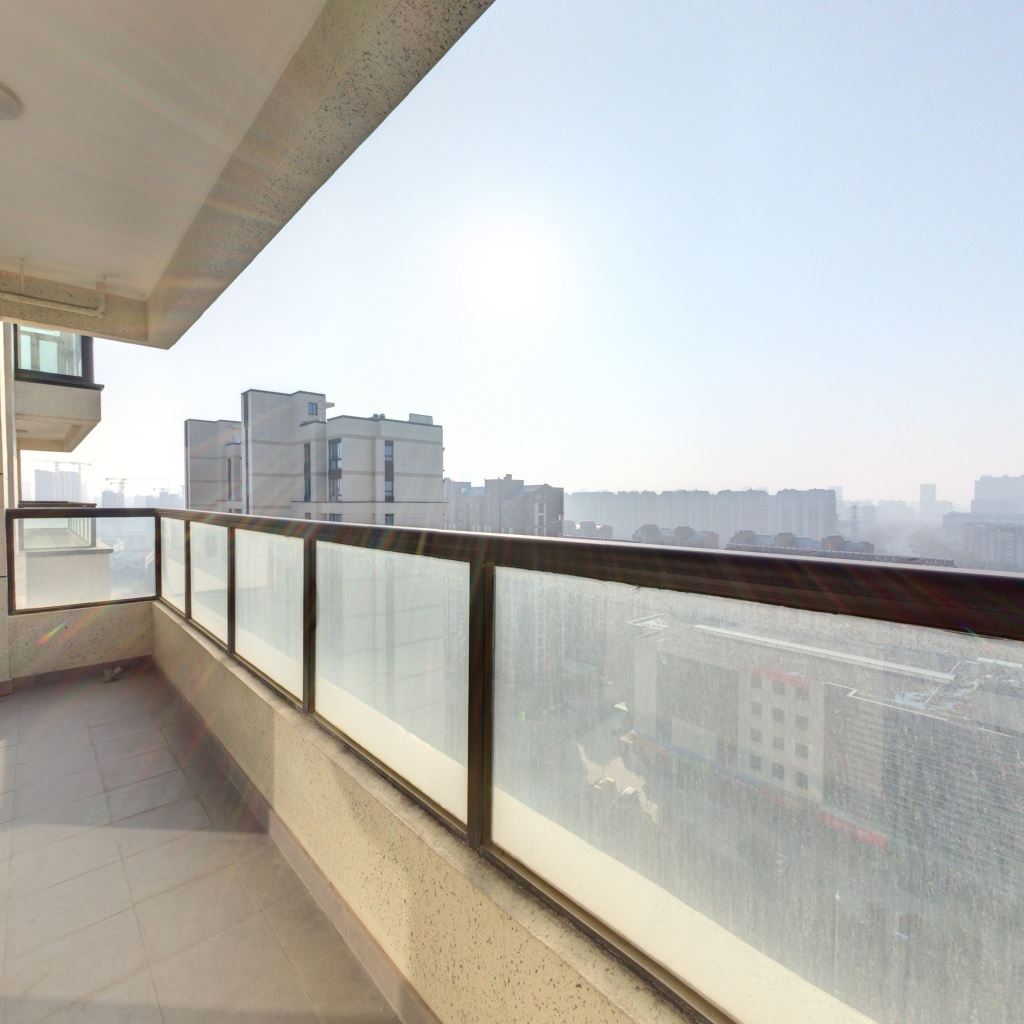 雍华府 4室2厅2卫 136.00m&sup2;