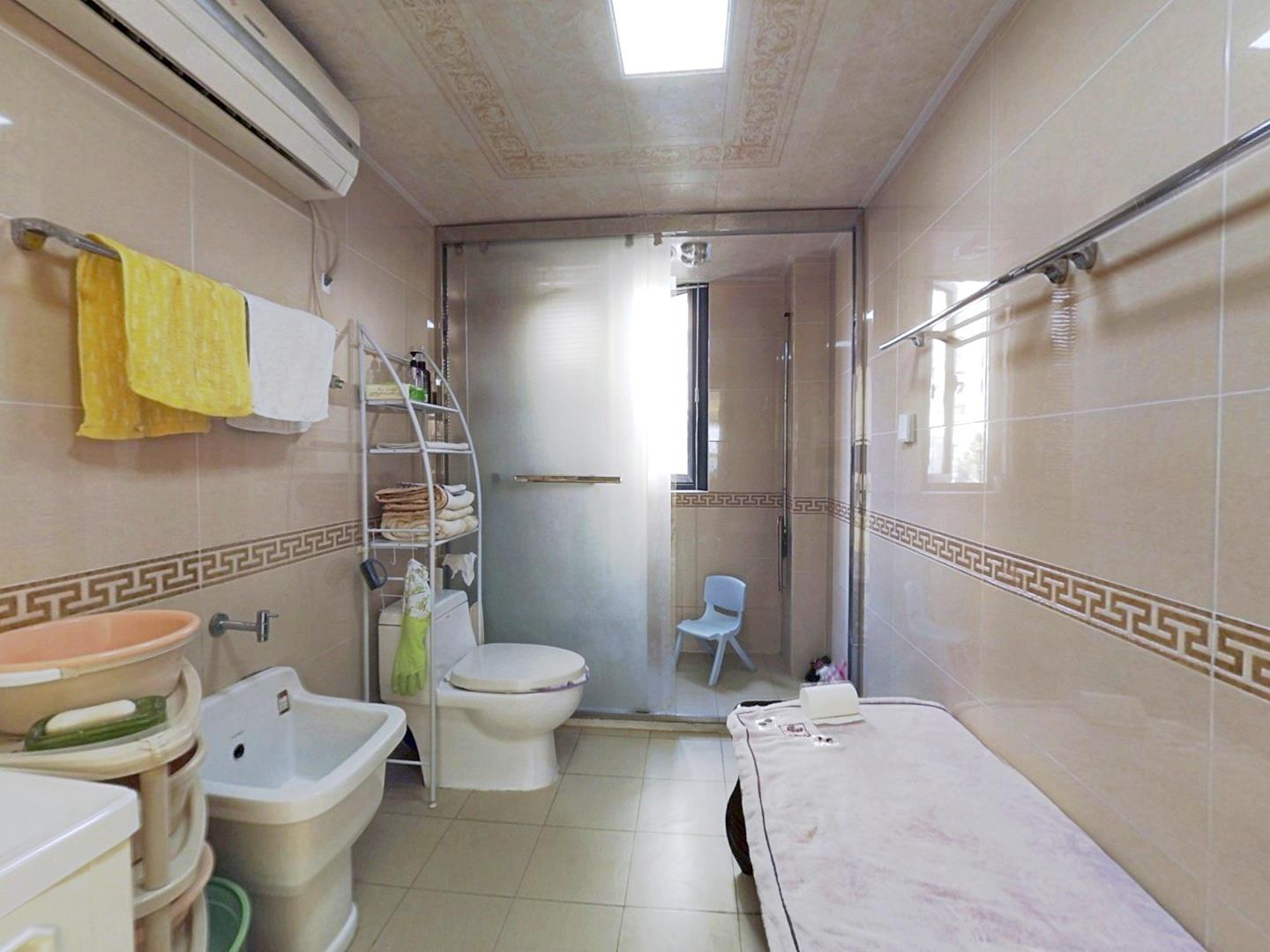 友谊嘉御龙庭 3室2厅2卫 156.87m&sup2;