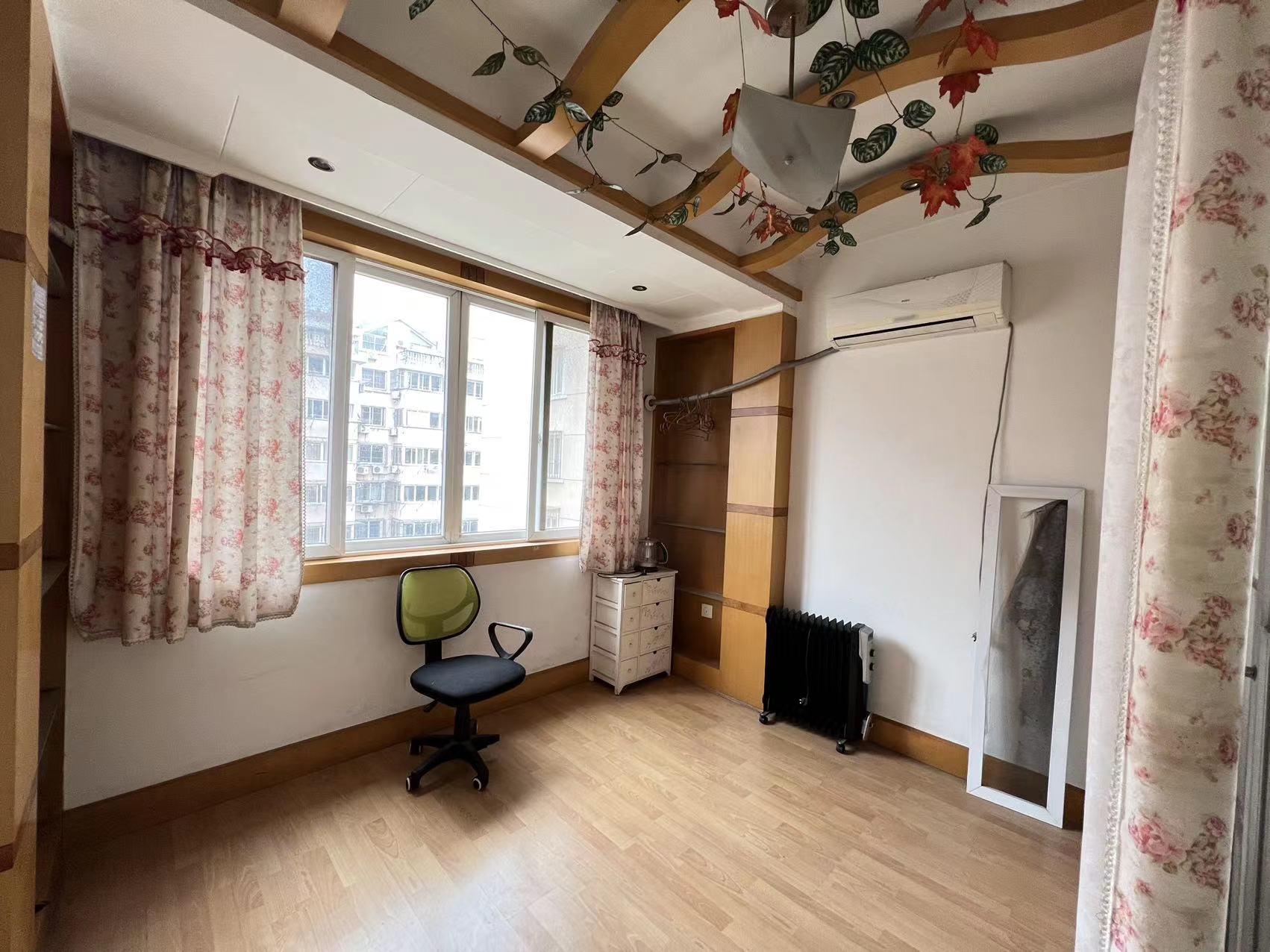 黎明花园 2室2厅1卫 93.25m&sup2;