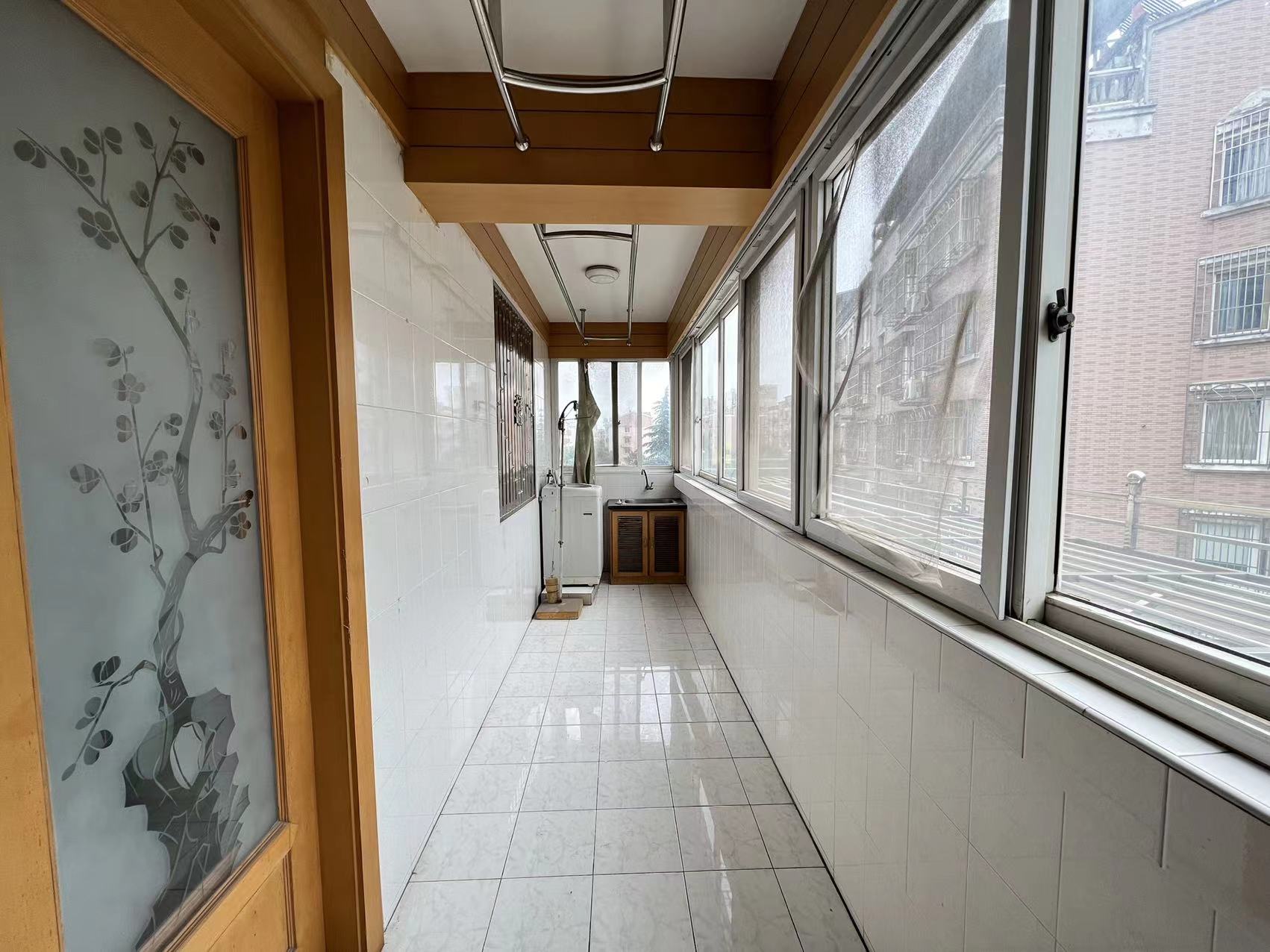 黎明花园 2室2厅1卫 93.25m&sup2;