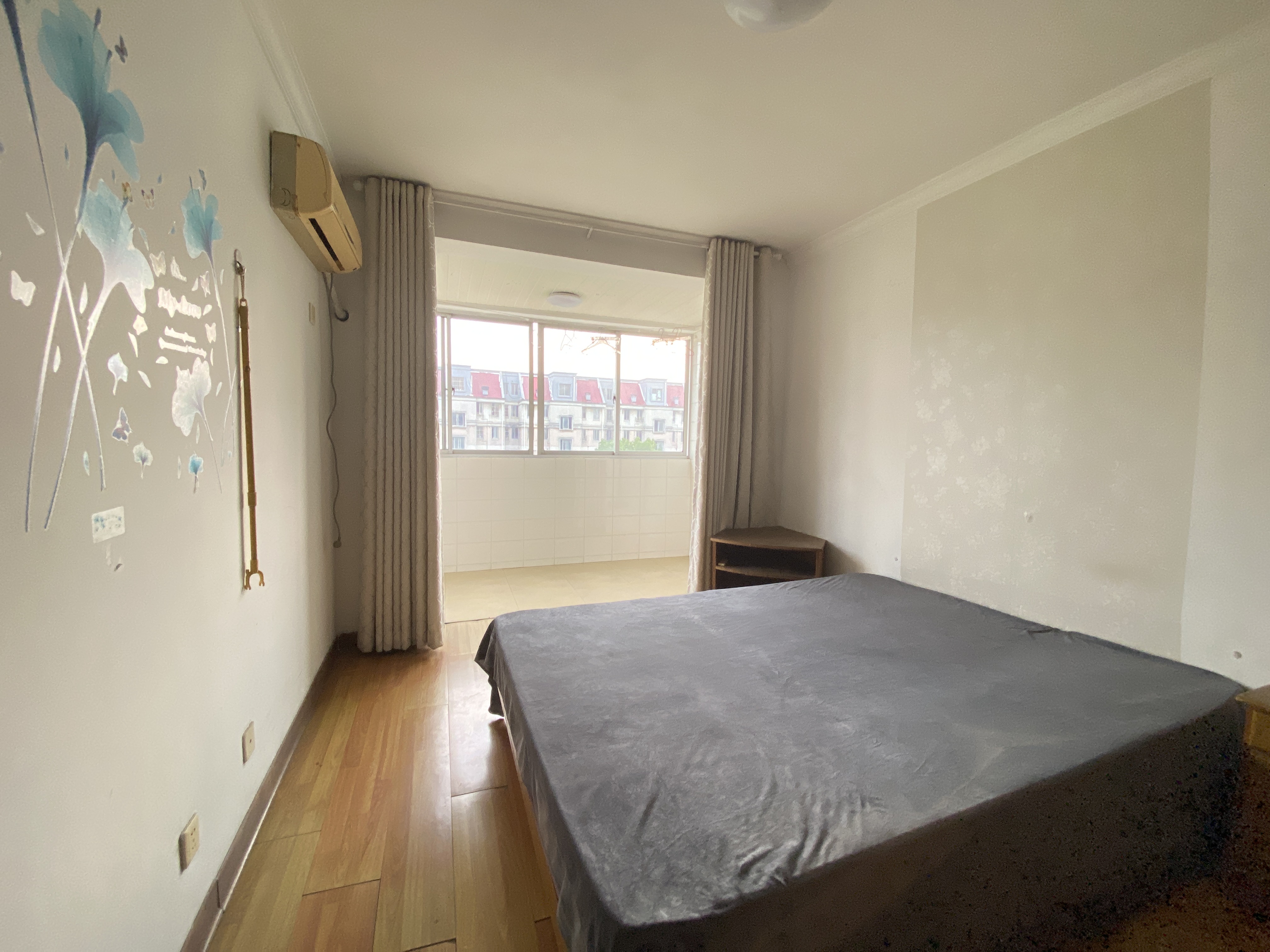 新开中苑 2室2厅1卫 73m&sup2;