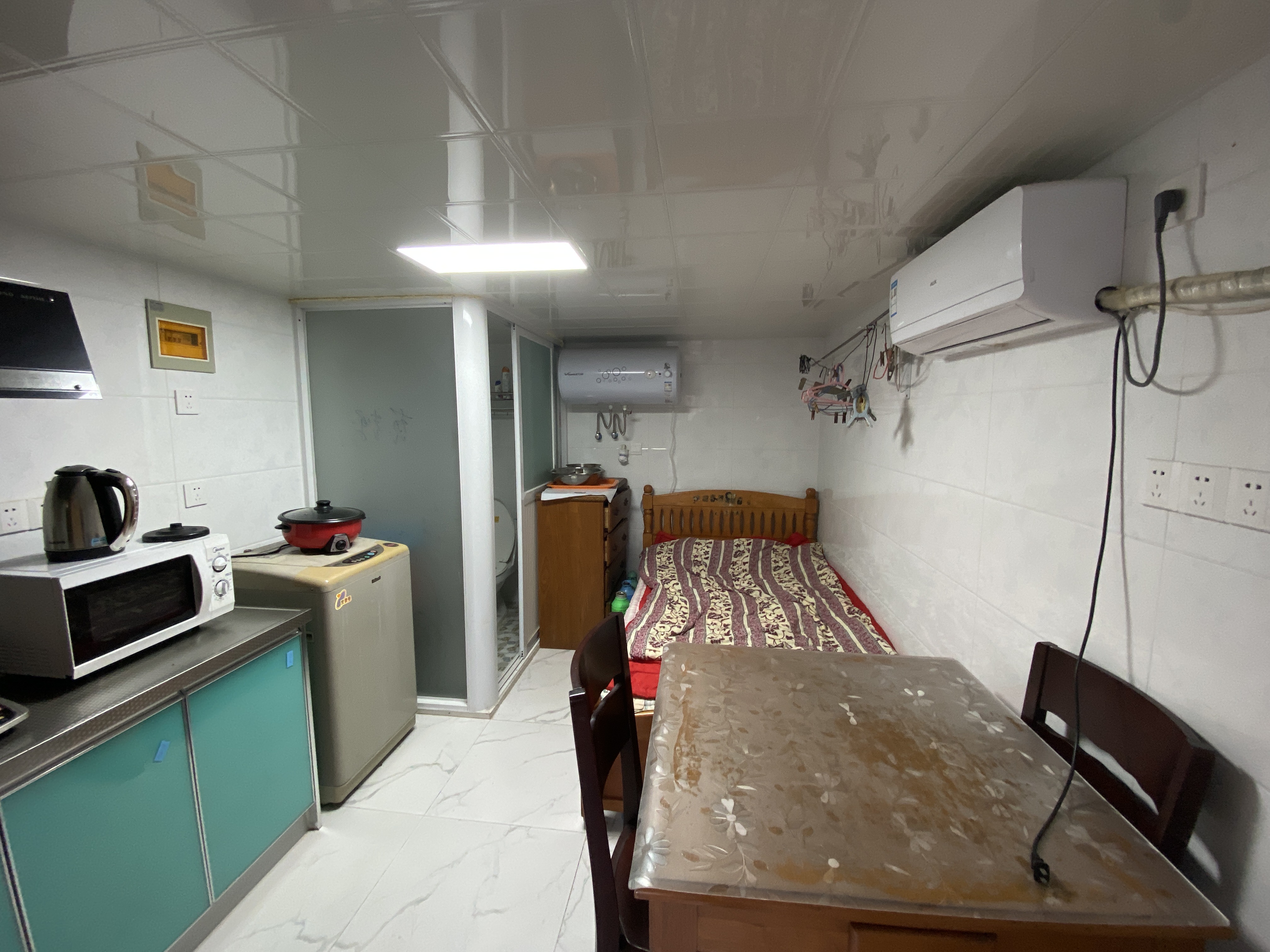 新开中苑 2室2厅1卫 73m&sup2;