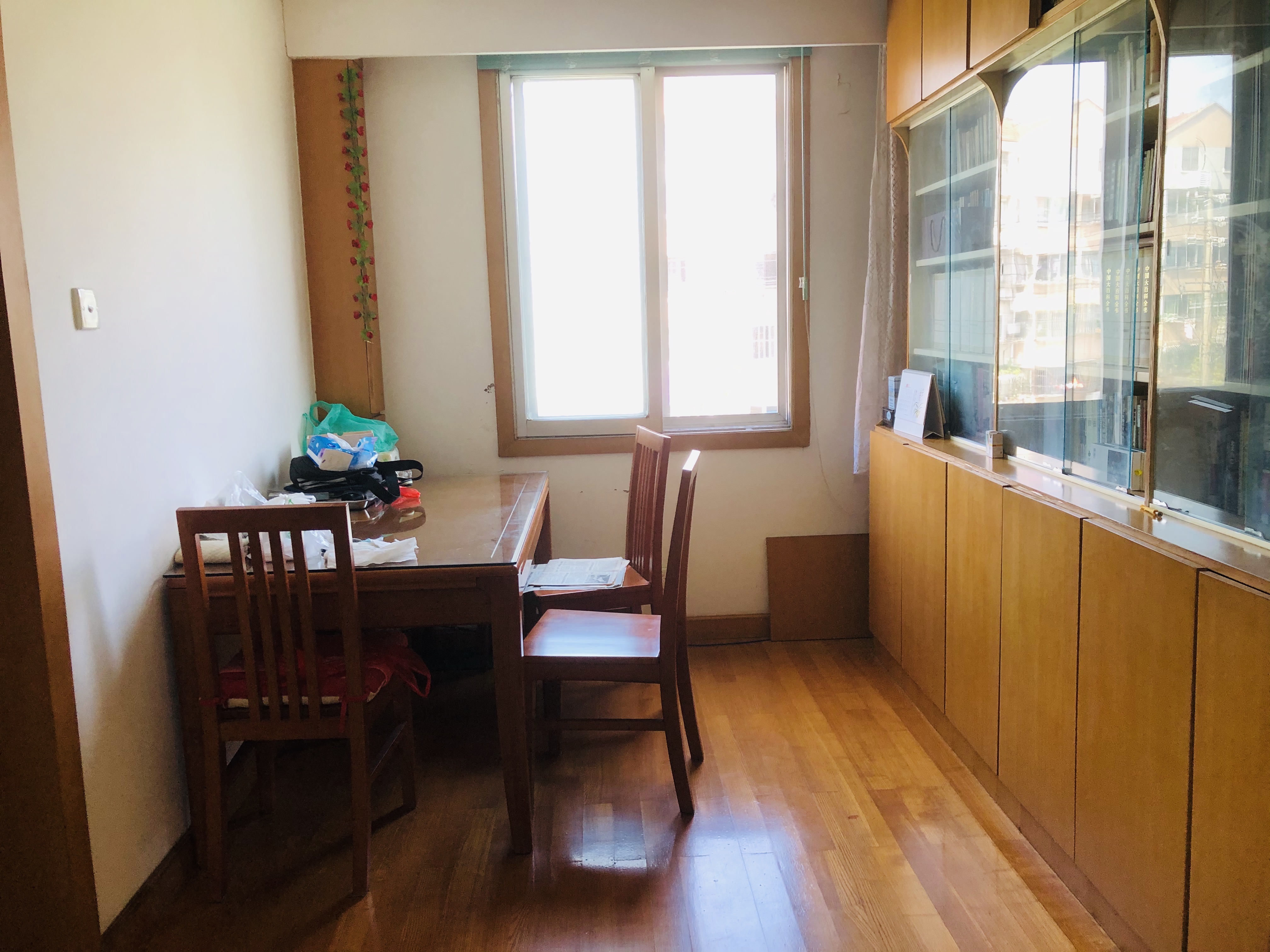 文峰路17号 3室2厅2卫 179.59m&sup2;