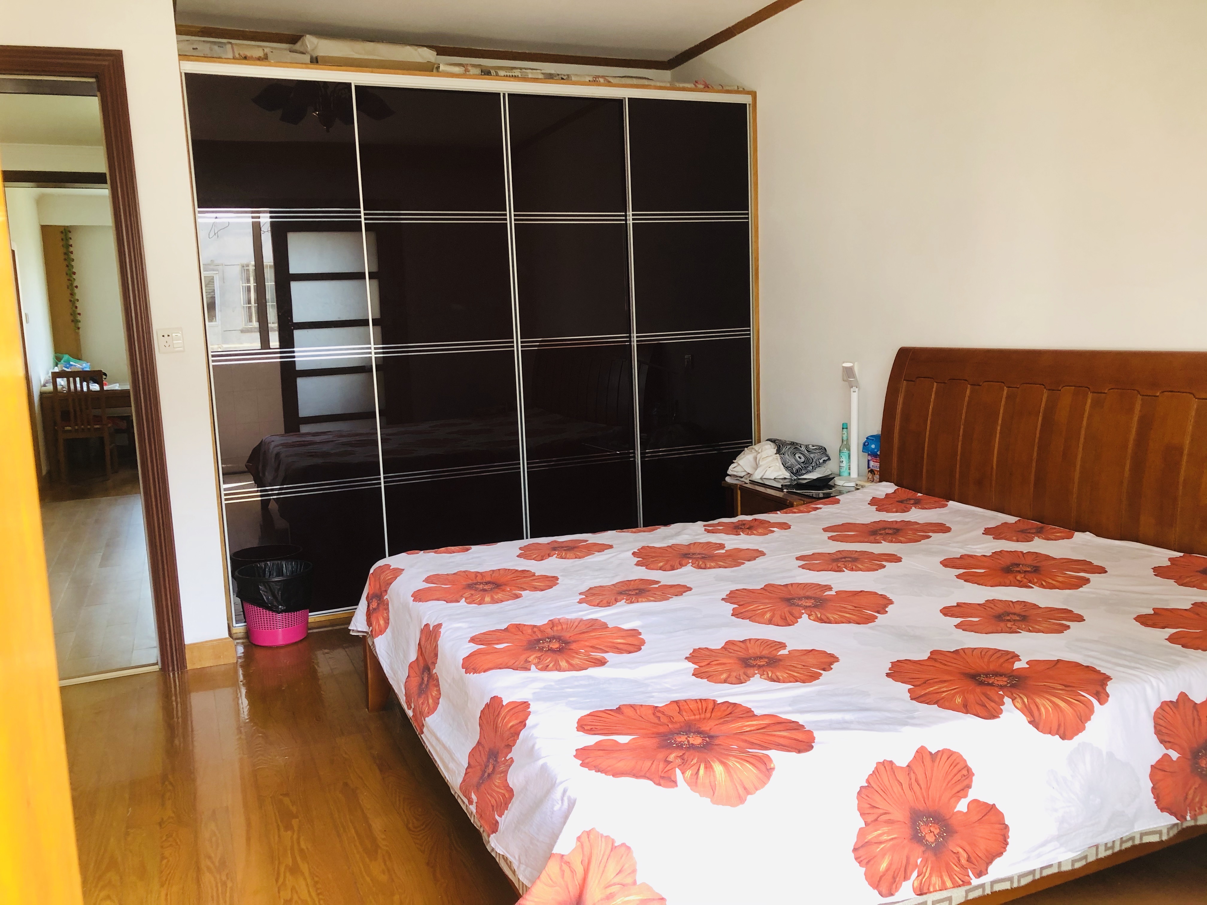 文峰路17号 3室2厅2卫 179.59m&sup2;