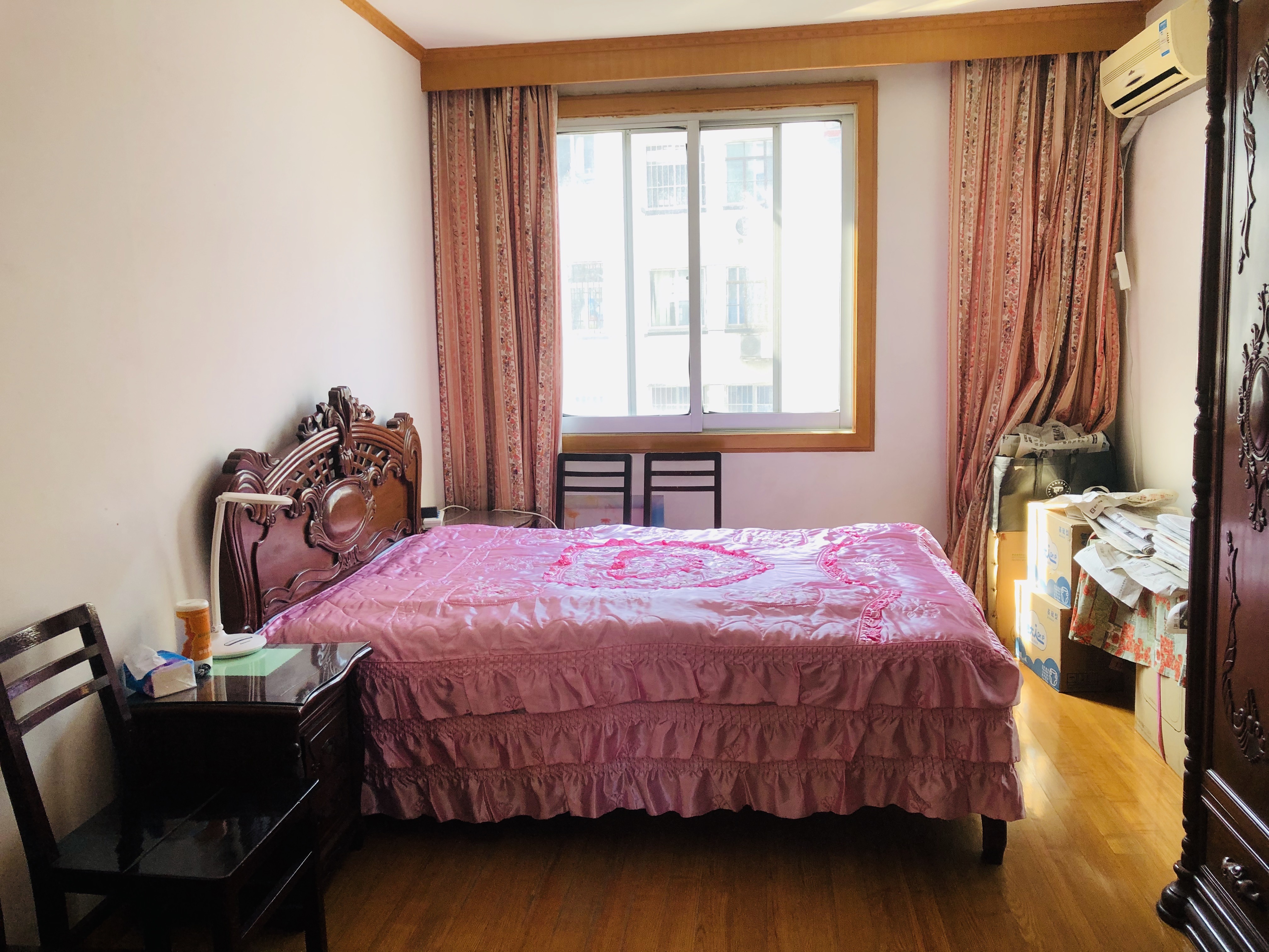 文峰路17号 3室2厅2卫 179.59m&sup2;