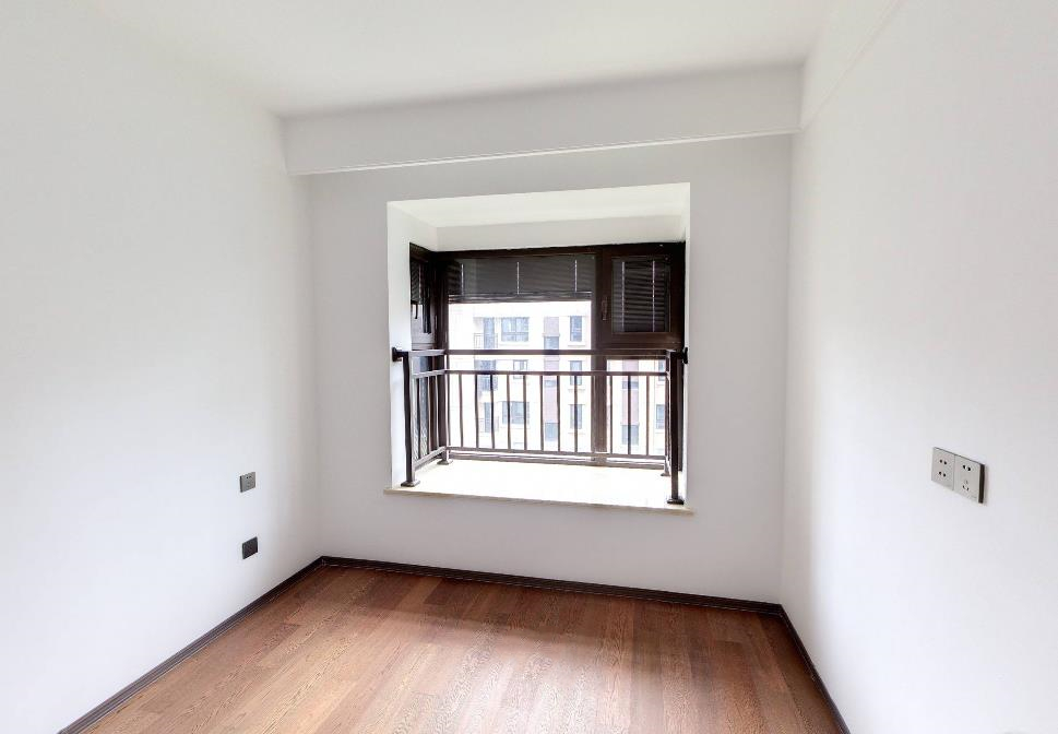 春风南岸西园 4室2厅2卫 122m&sup2;