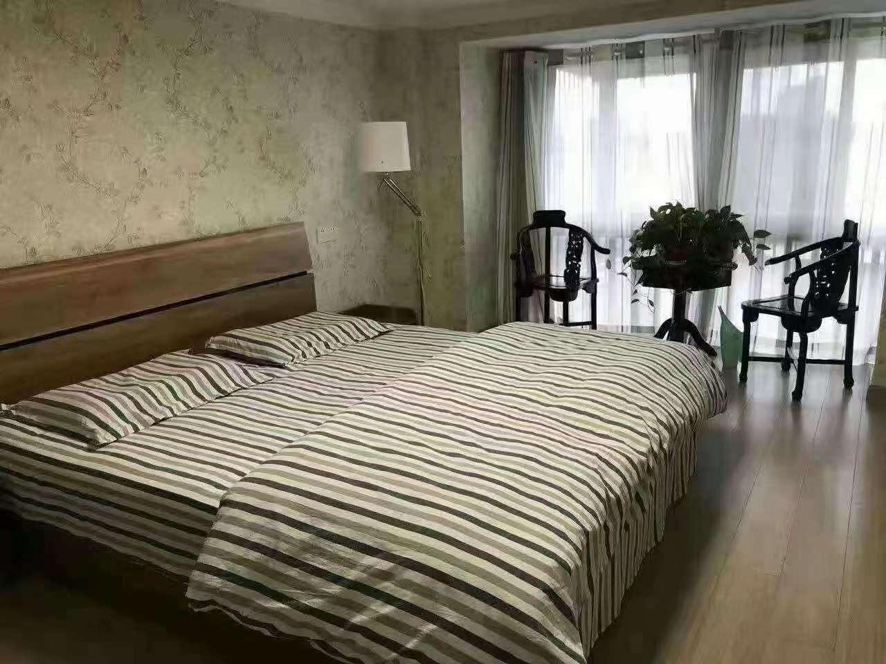 宏景大厦 2室2厅2卫 56.00m&sup2;