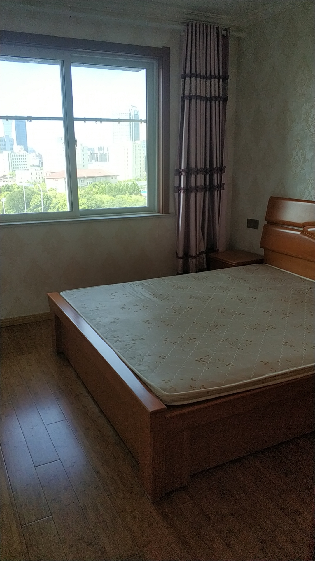 学士府 3室2厅1卫 107m&sup2;