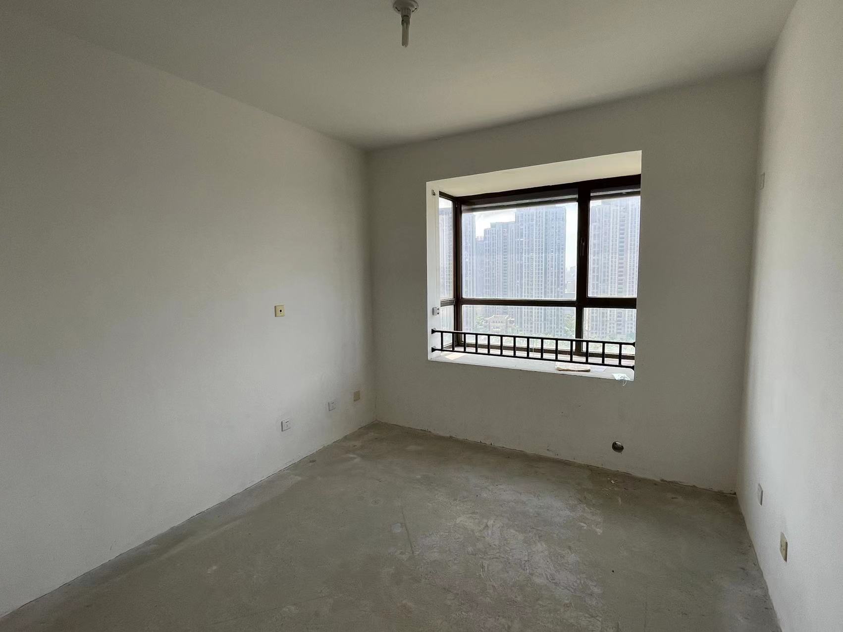 华强城 2室2厅1卫 86m&sup2;