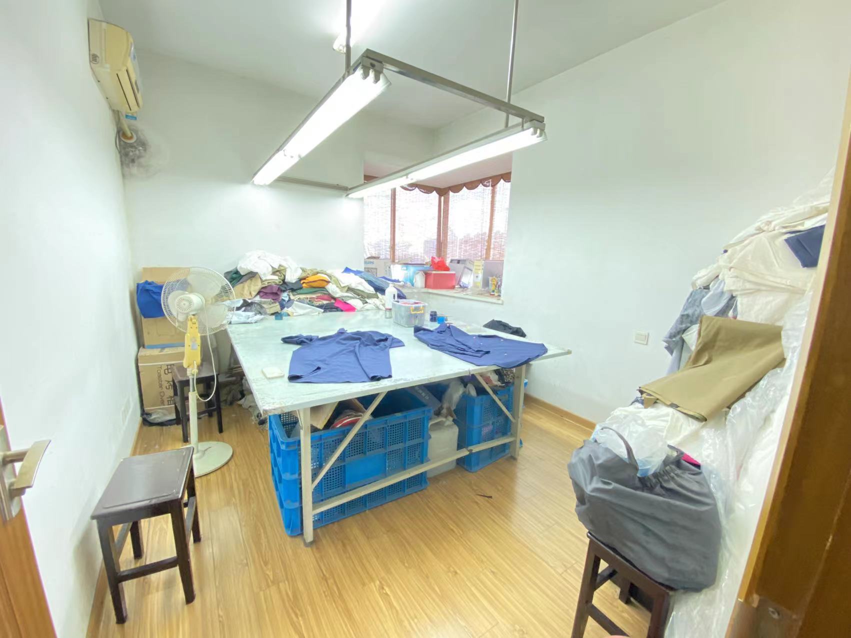 晏园南岸 3室2厅2卫 163.5m&sup2;