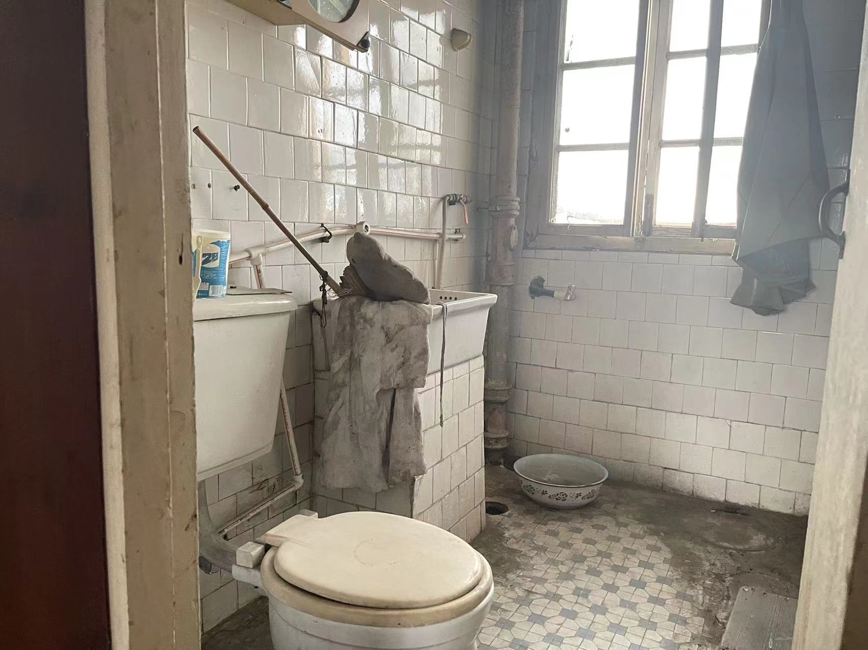 虹桥南村 3室1厅1卫 96m&sup2;