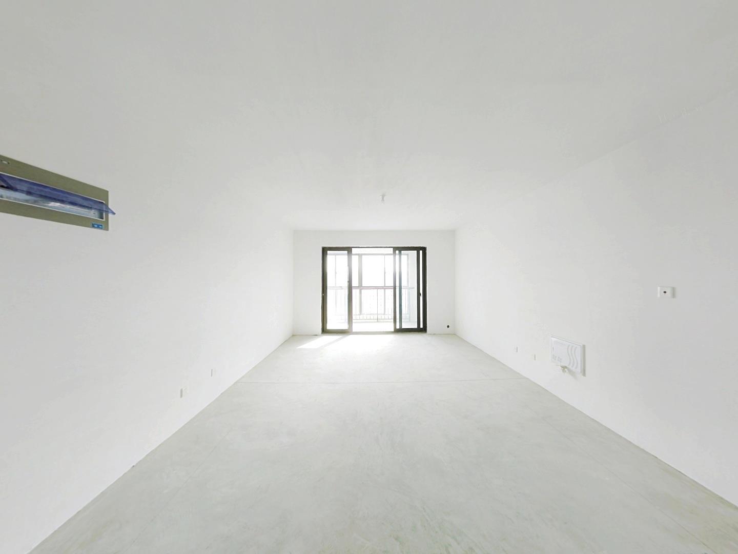 海悦嘉园 3室2厅2卫 135m&sup2;