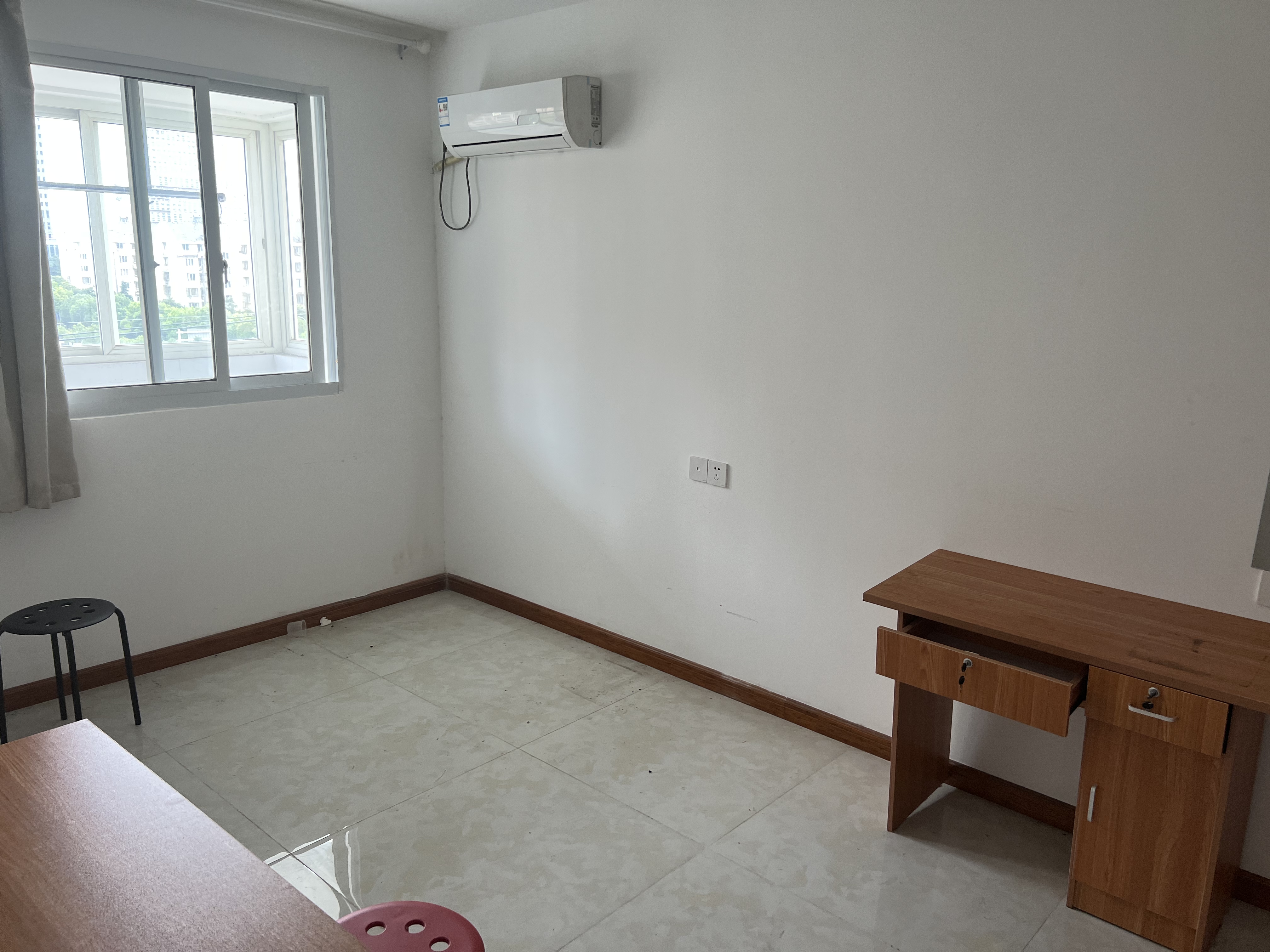 永兴佳园二期 9室2厅2卫 143.00m²