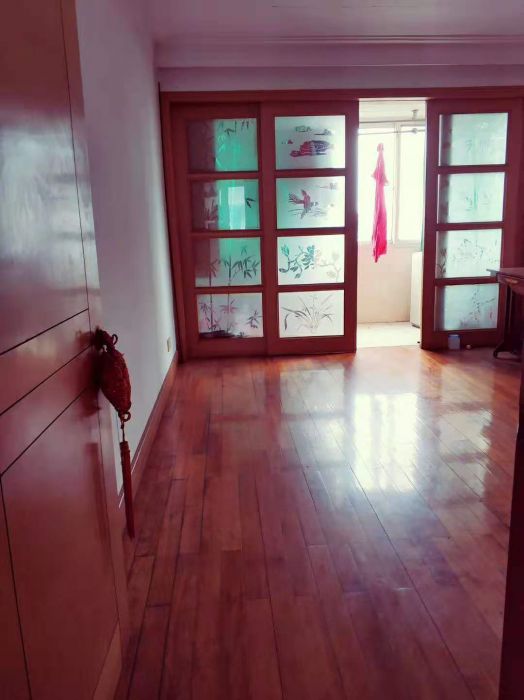 湾子头新寓 5室2厅2卫 180m&sup2;