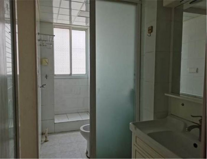 湾子头新寓 5室2厅2卫 180m&sup2;