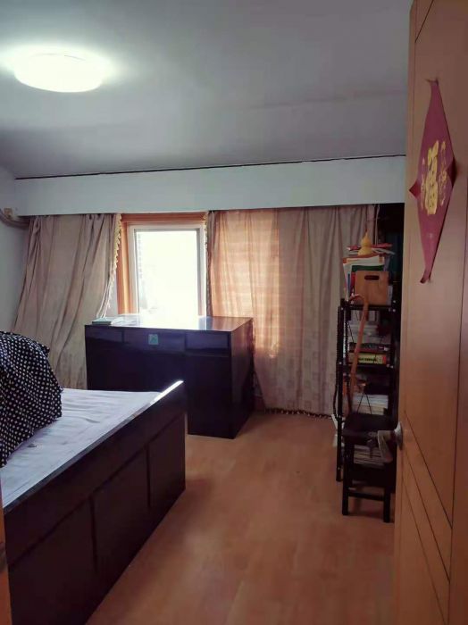 湾子头新寓 5室2厅2卫 180m&sup2;