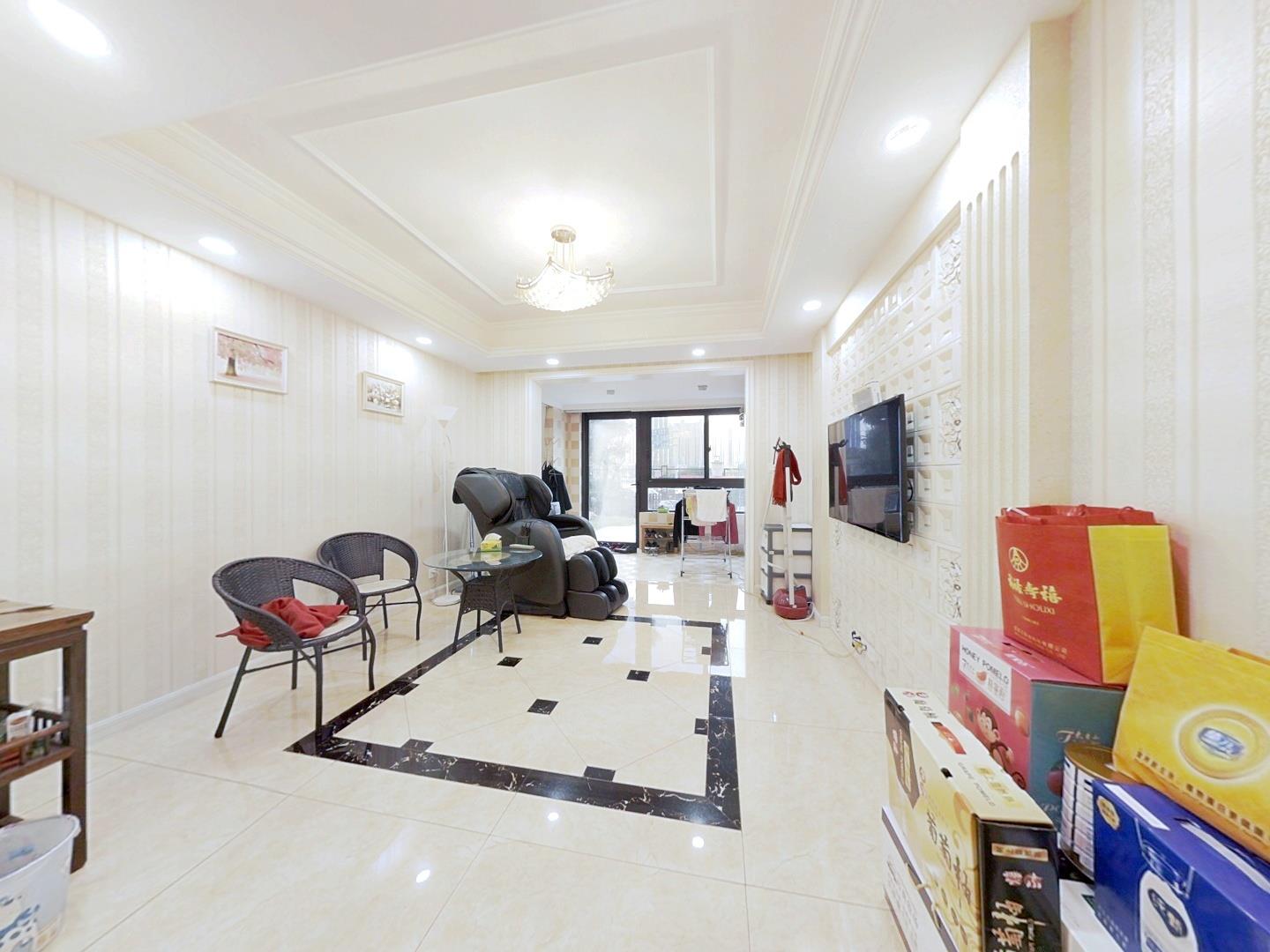 保利香槟国际 2室2厅1卫 89m&sup2;