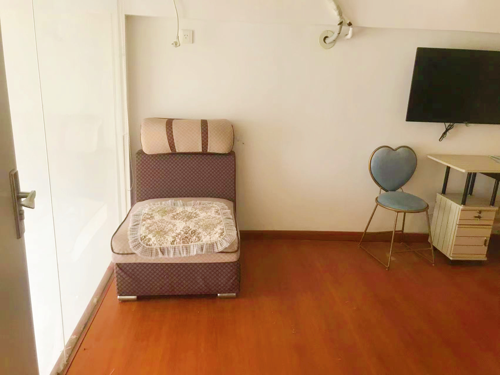 景华城 1室1厅1卫 70m&sup2;