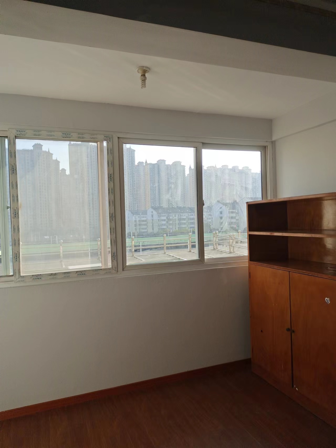 世纪新城 2室1厅1卫 95.00m&sup2;