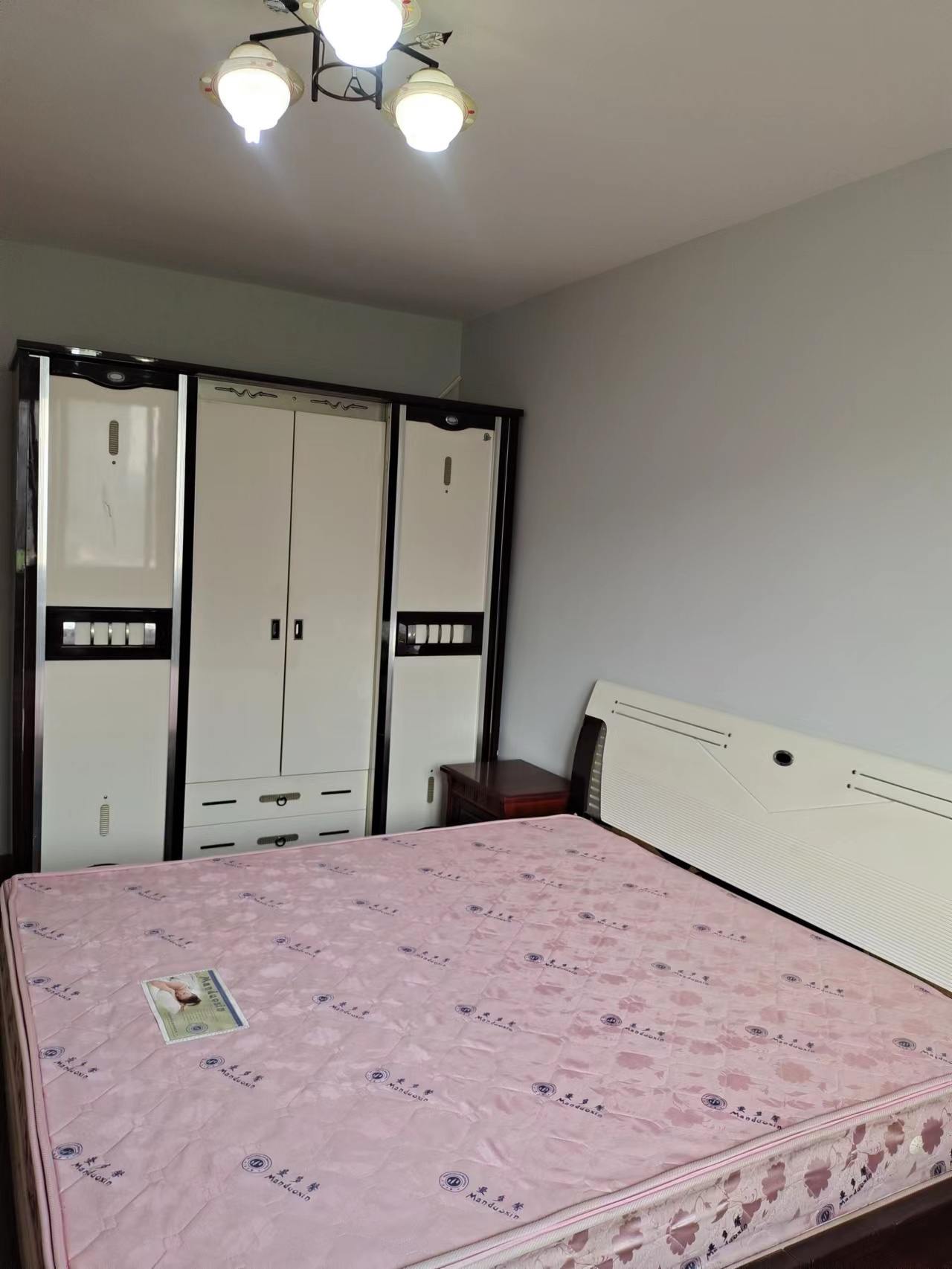 世纪新城 2室1厅1卫 95.00m&sup2;