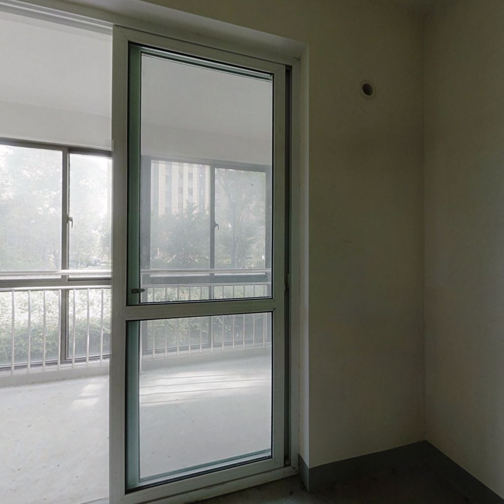 紫东南苑南区 3室1厅1卫 119.00m&sup2;