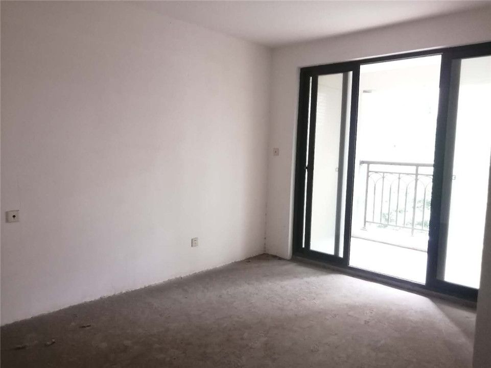 友谊嘉御龙庭 4室2厅2卫 220m&sup2;