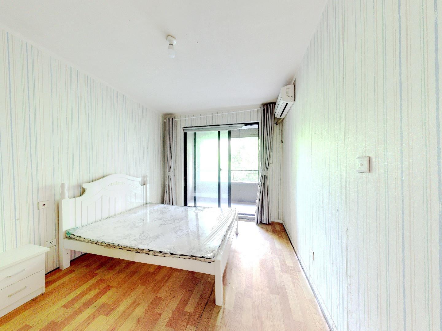 保利香槟国际 4室2厅2卫 137.00m&sup2;