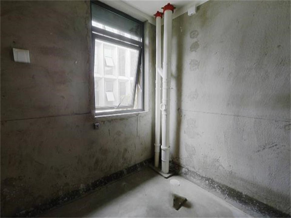 翠园 3室2厅2卫 133.48m&sup2;