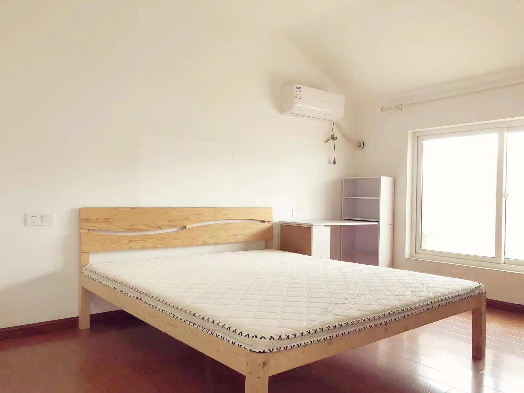 星通花园 3室2厅2卫 137.8m&sup2;